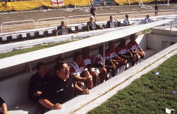 Στιγμιότυπο από την ταινία Mike Bassett: England Manager (3)
