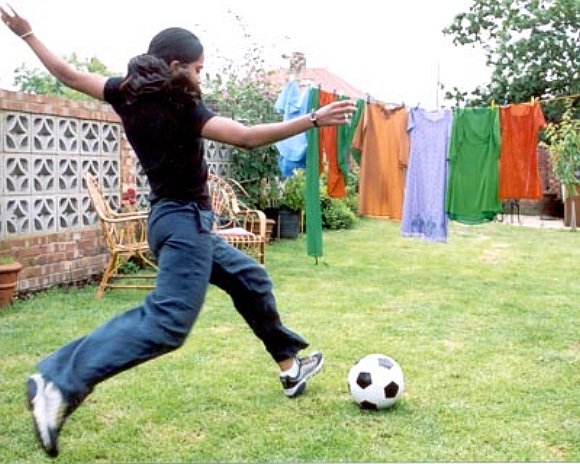 Στιγμιότυπο από την ταινία Bend It Like Beckham (7)